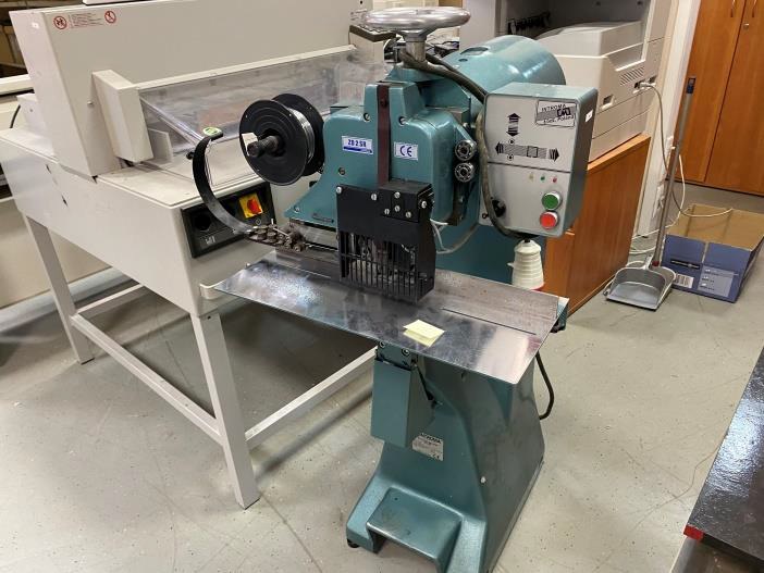 Полиграфическое оборудование (переплетчики)