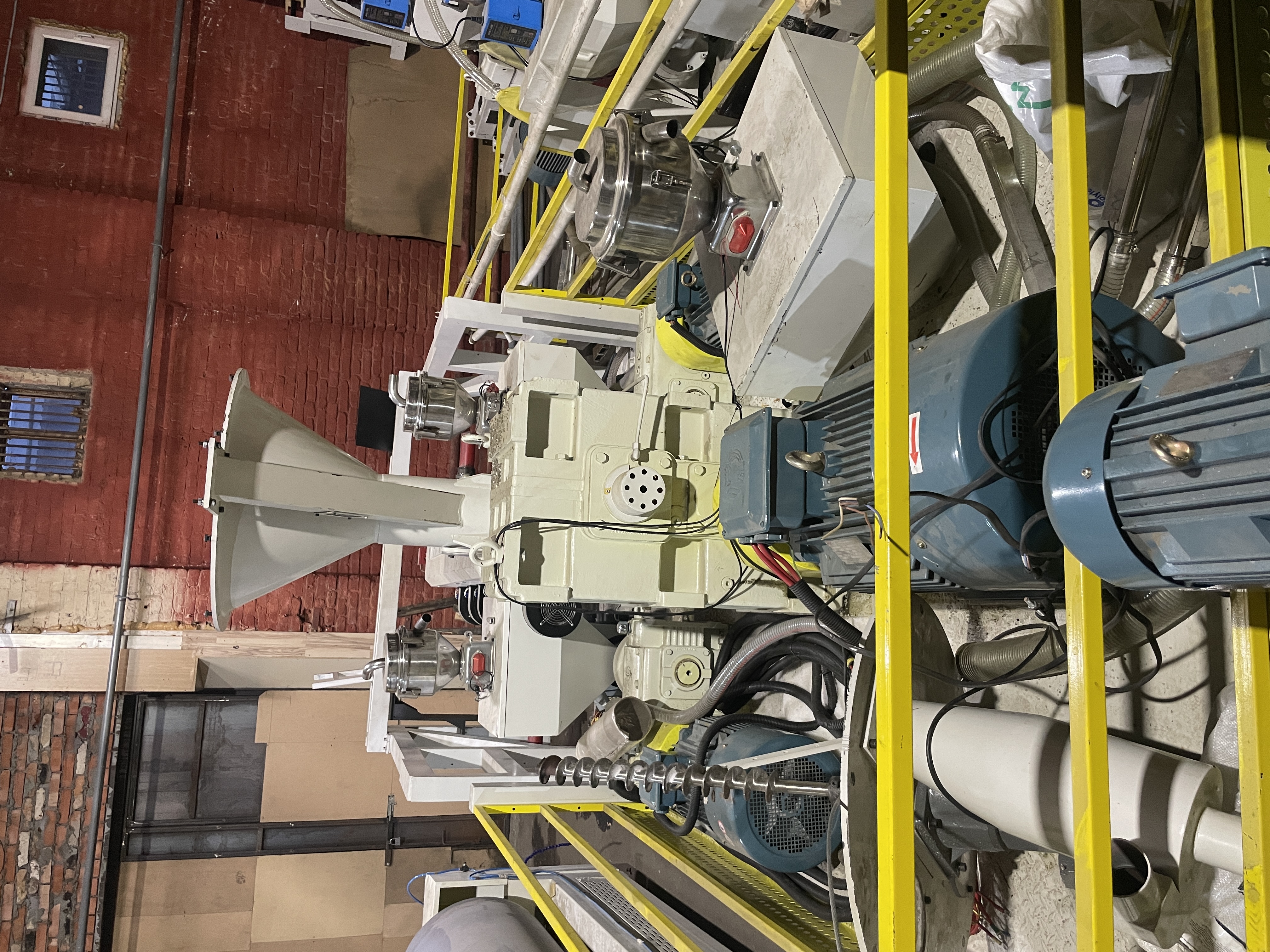 Линия по производству стрейч пленки 