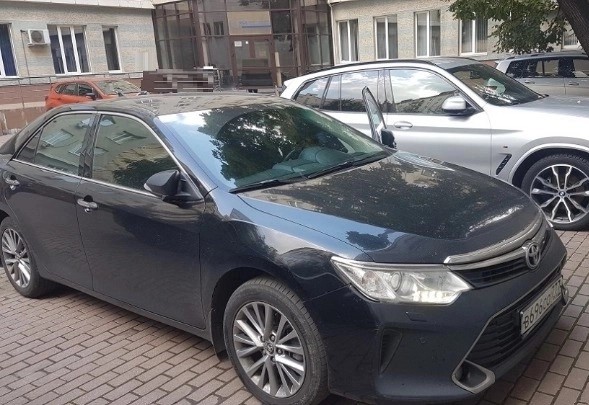 Автомобиль Toyota Camry 3.5 АТ